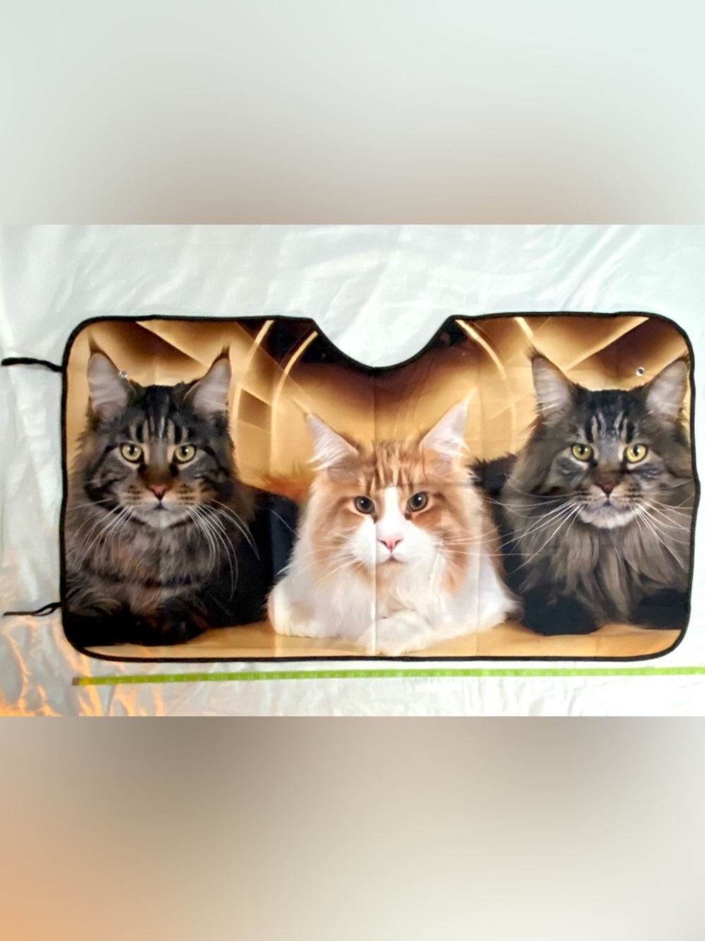 Cat Windshield Sunshade Three Pretty Kitties Look Large & Regal in the Car - Picture 2 of 4